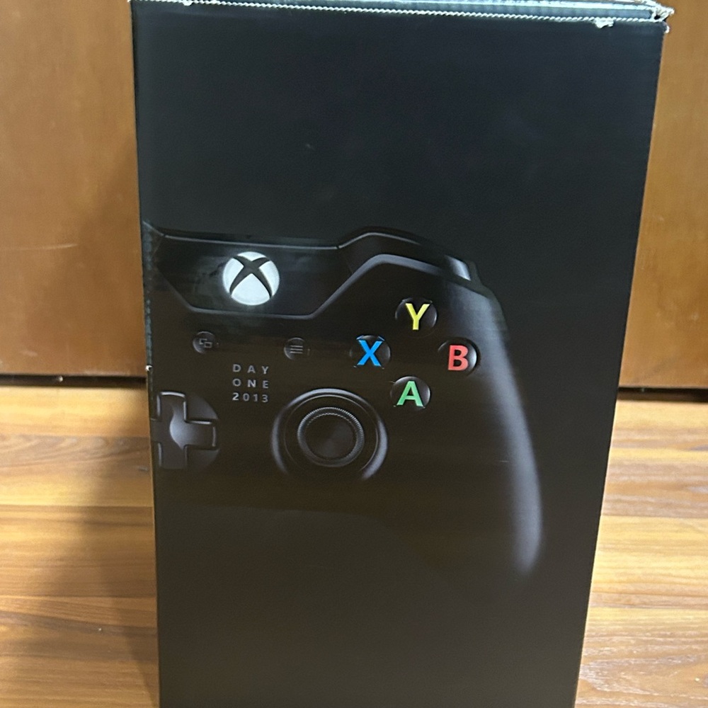 Xbox One Box Only No Console - Picture 3 of 6
